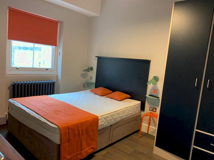 Studio To Rent In Leinster Square, London, W2