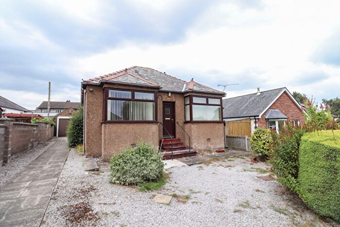 2 Bedroom Detached Bungalow For Sale In Hazelrigg Avenue, Dumfries, DG2