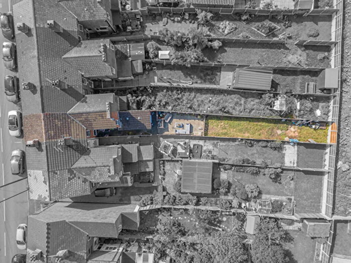 2 Bedroom Terraced House For Sale In Lincoln Road, Birmingham, B27