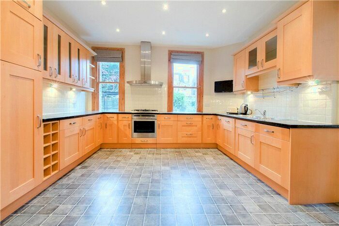 1 Bedroom Flat To Rent In Bishops Mansions, Bishops Park Road, London, SW6