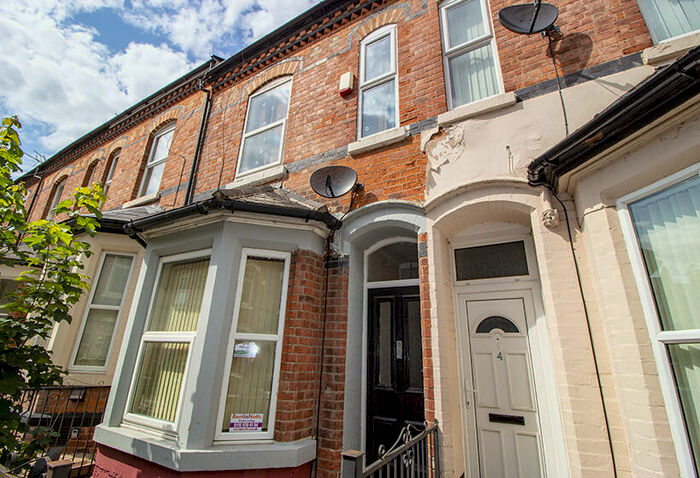 4 Bedroom Town House To Rent In Forest Grove, Nottingham, NG1