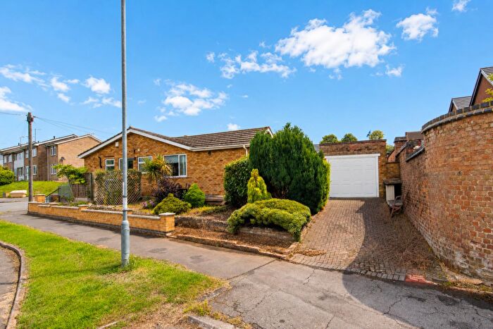 3 Bedroom Bungalow For Sale In Welland Road, Kettering, NN16
