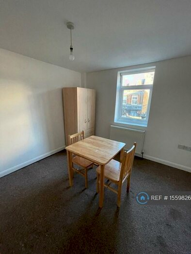 1 Bedroom Flat To Rent In Loampit Vale, London, SE13