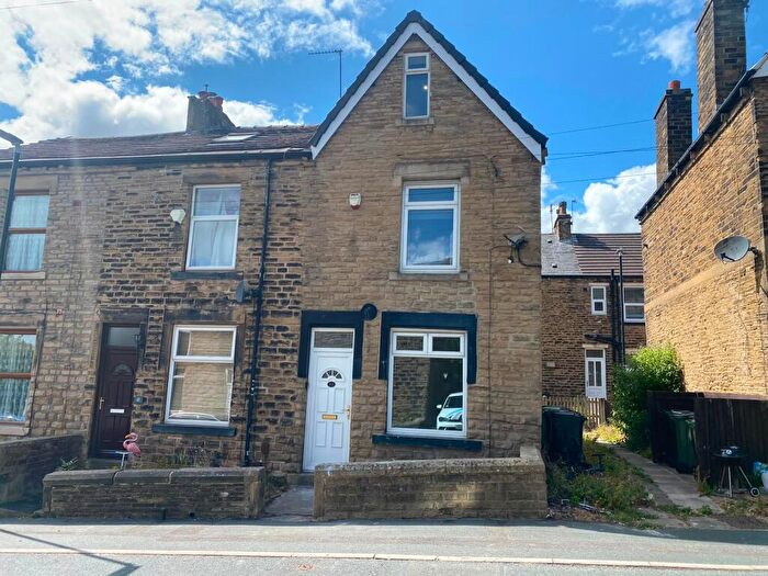 3 Bedroom End Of Terrace House To Rent In Wood Vine Street, Stanningley, Pudsey, West Yorkshire, LS28