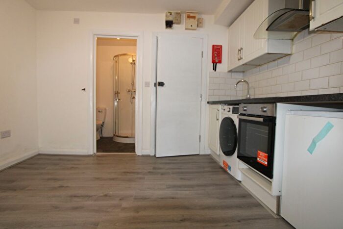Studio To Rent In Cranfield Close, West Norwood, SE27