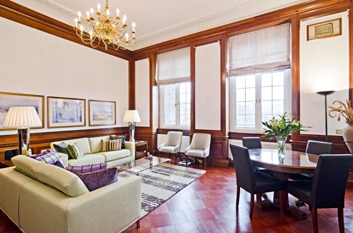 1 Bedroom Flat To Rent In Rosebery Avenue London, EC1R