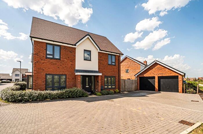 4 Bedroom Detached House For Sale In Woodman Way, Wootton, MK43