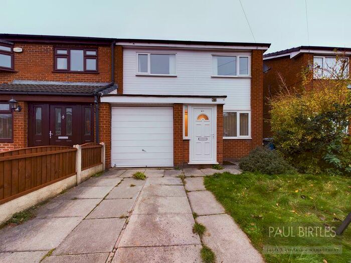 3 Bedroom Semi-Detached House To Rent In Orchard Avenue, Partington, Manchester, M31