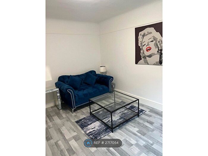 1 Bedroom Flat To Rent In Dorrick Court, Southampton, SO15