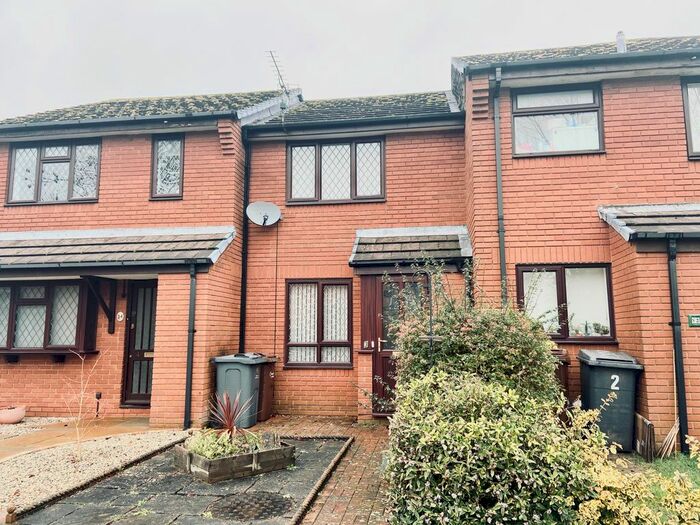 2 Bedroom Property To Rent In Hayter Gardens, Romsey, SO51