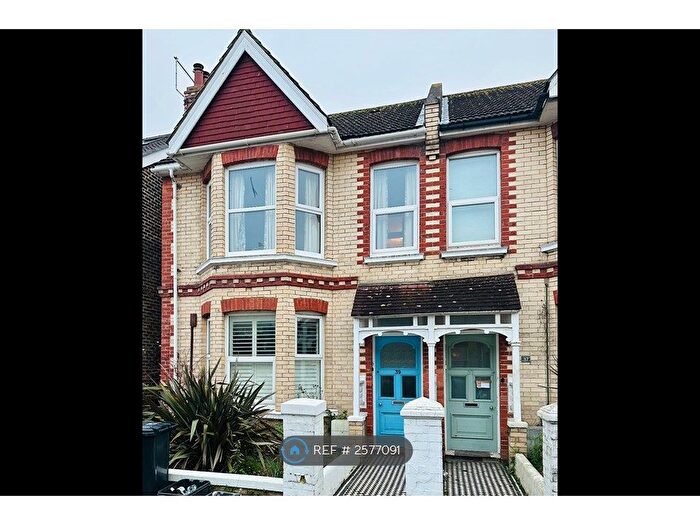 2 Bedroom Flat To Rent In Worcester Villas, Hove, BN3
