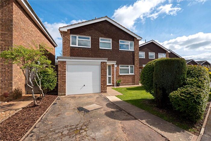4 Bedroom Detached House For Sale In Hoylake Close, Bletchley, Milton Keynes, MK3