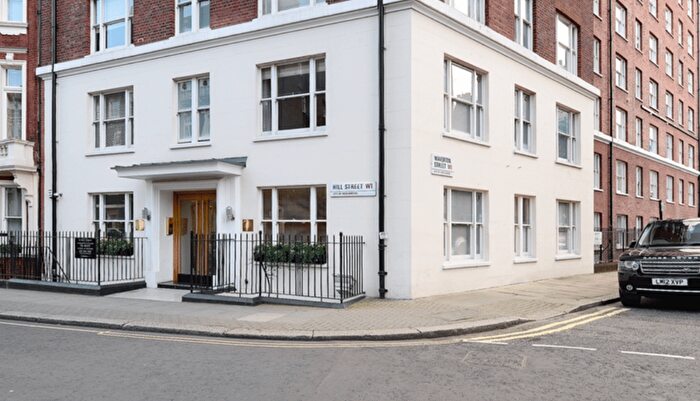 Studio To Rent In Hill Street, London, W1J