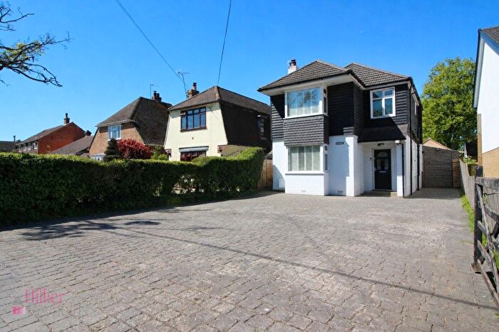4 Bedroom Detached House For Sale In Fawkham Road, West Kingsdown, TN15