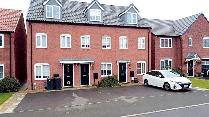 3 Bedroom Semi Detached House For Sale In Galba Avenue, Nuneaton, CV11