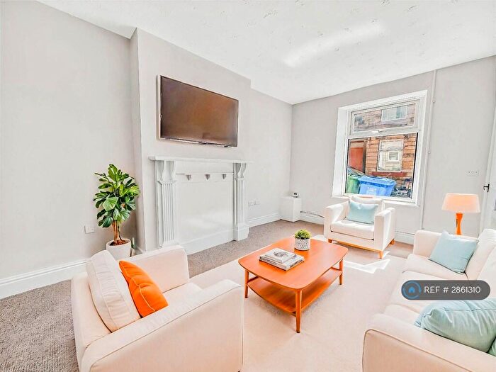 2 Bedroom Terraced House To Rent In Russell St, Bacup, OL13