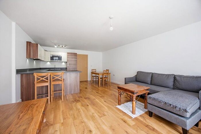 1 Bedroom Flat For Sale In Denham House, Park Lodge Avenue, UB7