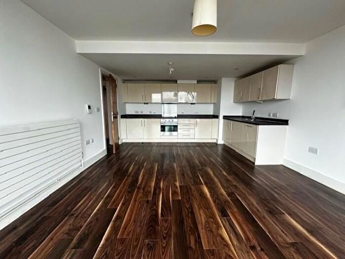 2 Bedroom Flat To Rent In Custom House Place, Liverpool, L1