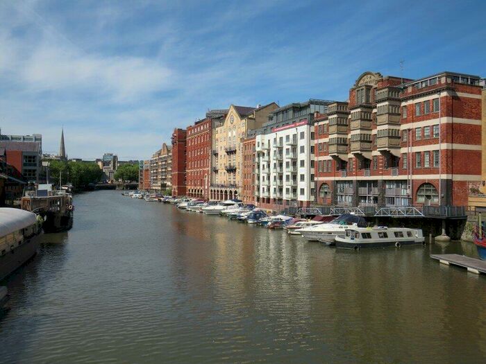 2 Bedroom Apartment To Rent In City Centre, Huller And Cheese, BS1