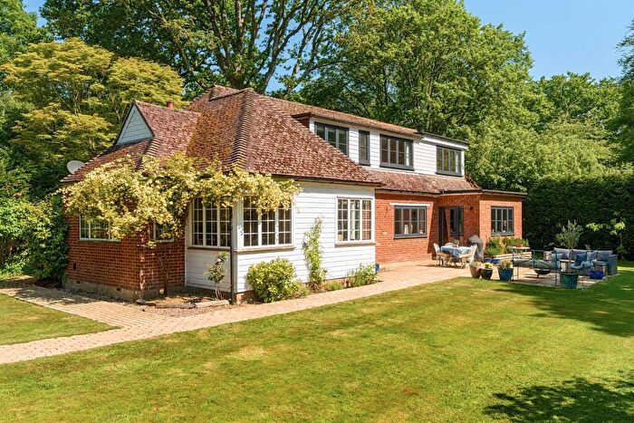 4 Bedroom Detached House To Rent In Durfold Wood, Plaistow, Plaistow, RH14