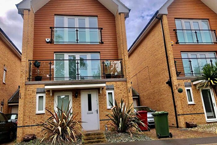 4 Bedroom House To Rent In Edgeworth Close, SL3