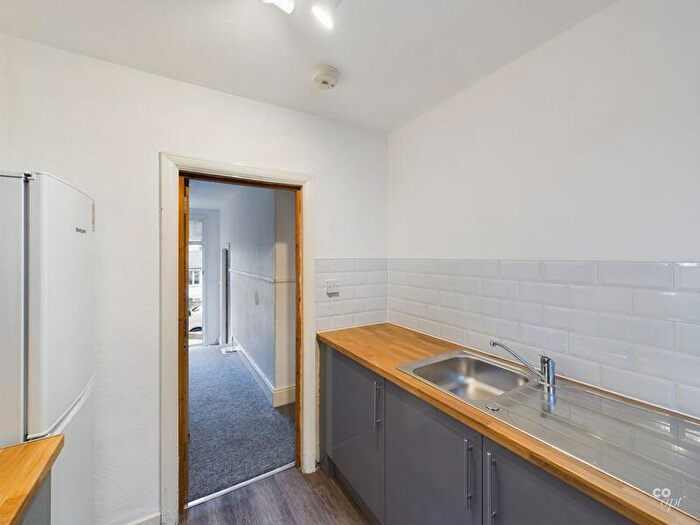 1 Bedroom Terraced House To Rent In Mafeking Road, Brighton, BN2