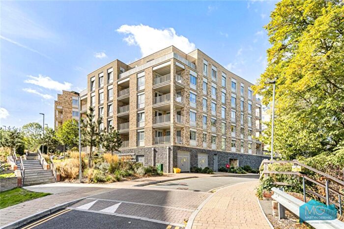 3 Bedroom Apartment To Rent In Medawar Drive, Mill Hill, London, NW7