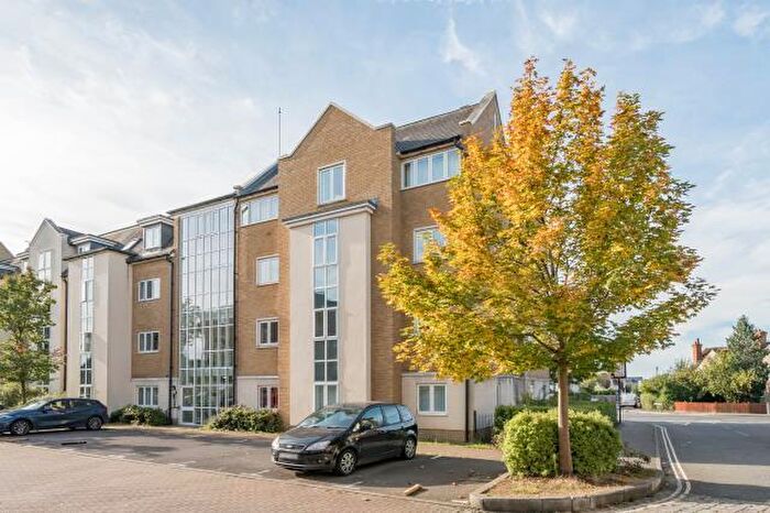 2 Bedroom Apartment For Sale In Reliance Way, Oxford, OX4