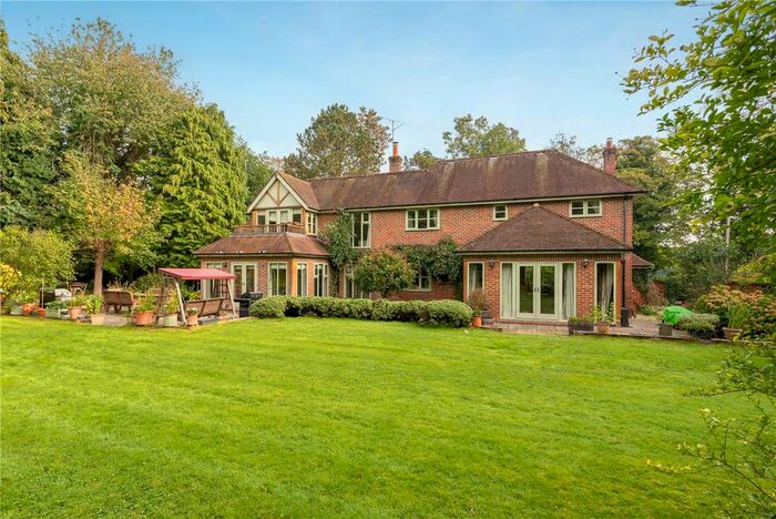 5 Bedroom Detached House For Sale In Park Lane, Cane End, Reading, RG4