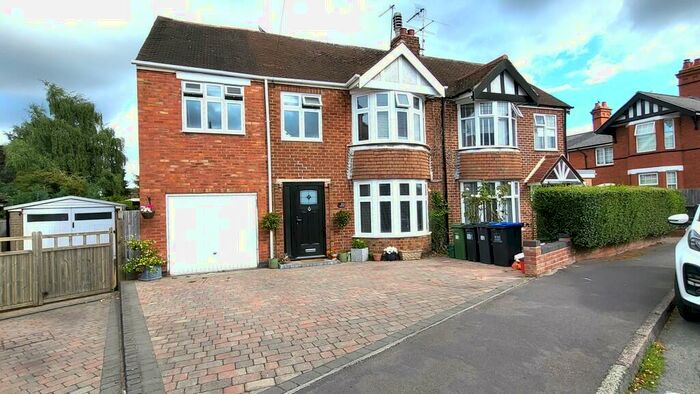 5 Bedroom Detached House To Rent In Barrow Road, Kenilworth, CV8