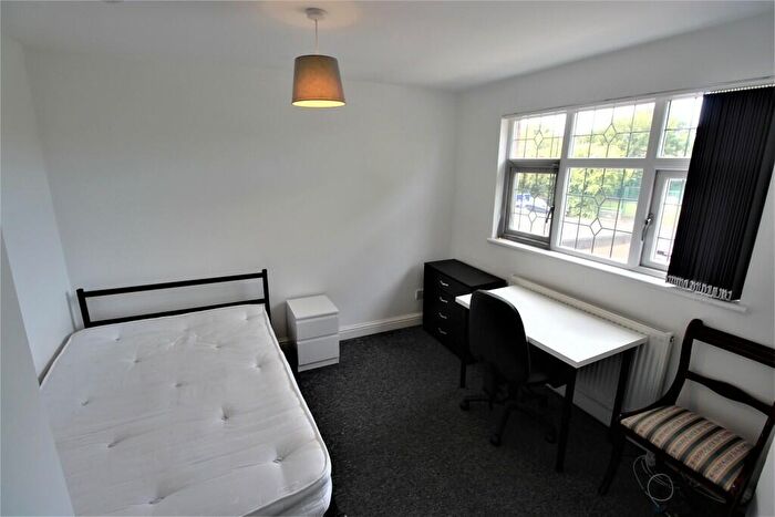 5 Bedroom Terraced House To Rent In Langwood Close, Coventry, CV4