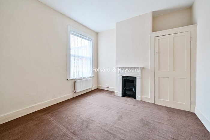 1 Bedroom Flat To Rent In Kettlebaston Road, London, E10