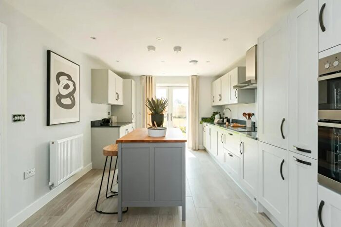 4 Bedroom Detached House For Sale In Alresford Down, Sun Hill, Alresford, Hampshire, SO24