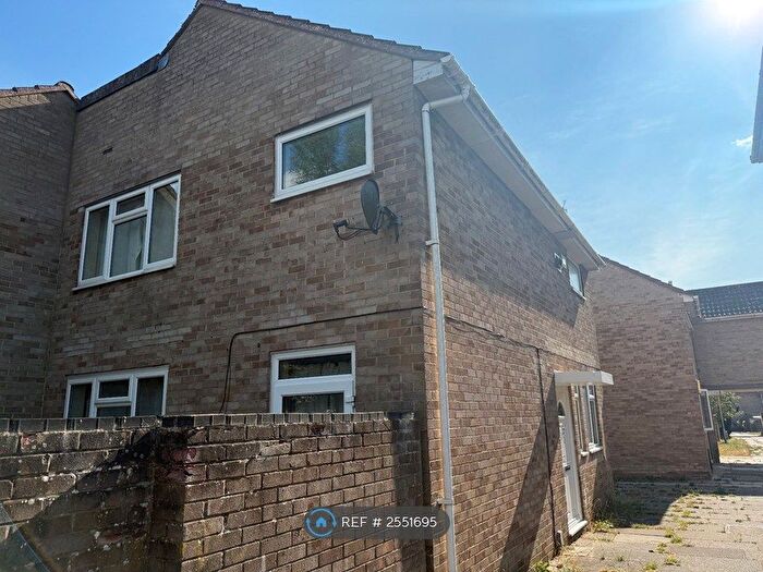 3 Bedroom Terraced House To Rent In Larwood Square, Andover, SP10