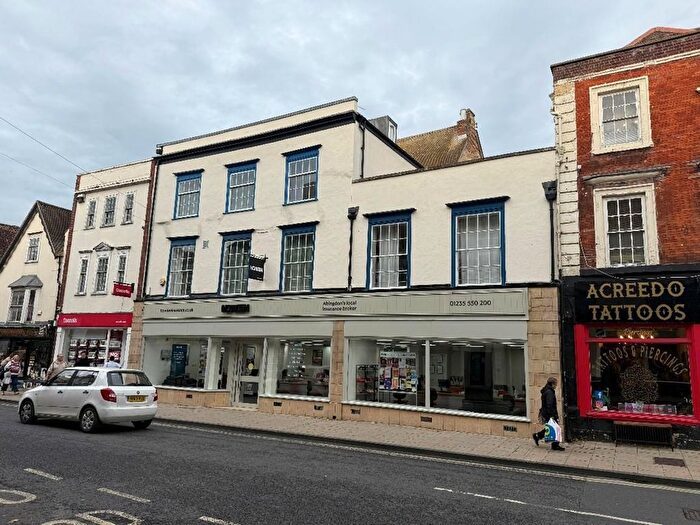 2 Bedroom Flat For Sale In Bury Street, Abingdon, OX14