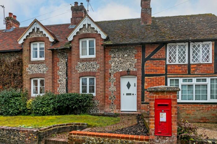 2 Bedroom Cottage For Sale In Wonston, Winchester, SO21