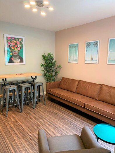 6 Bedroom Terraced House To Rent In Trinity Avenue, Lenton, Nottingham, NG7