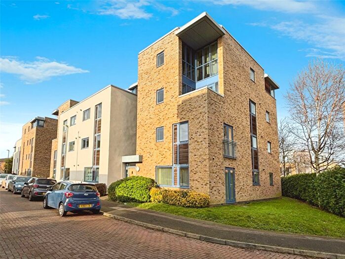 1 Bedroom Flat For Sale In Coach House Mews, Bicester, OX26