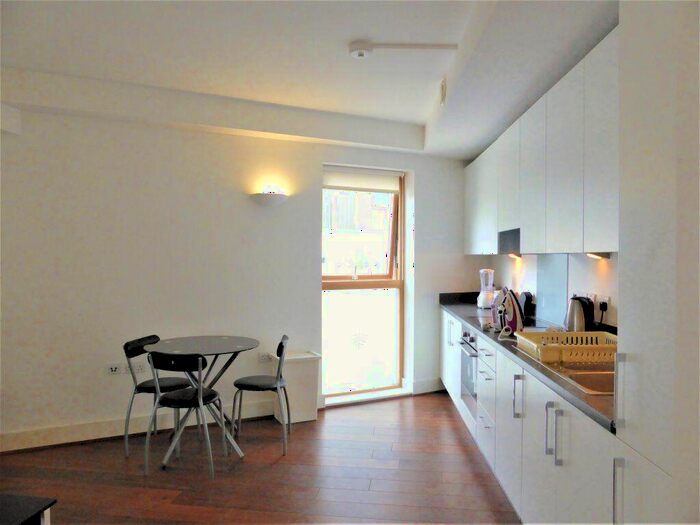 1 Bedroom Flat To Rent In Brighton Belle -, P14