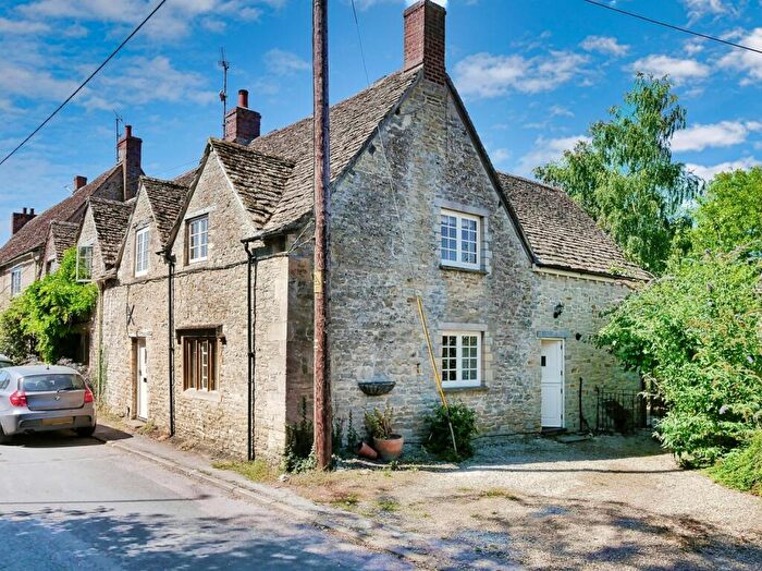 4 Bedroom Cottage To Rent In The Street, Castle Eaton, SN6