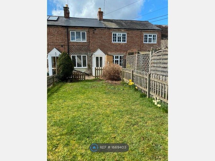 2 Bedroom Terraced House To Rent In Cousins Cottages, Taunton, TA1