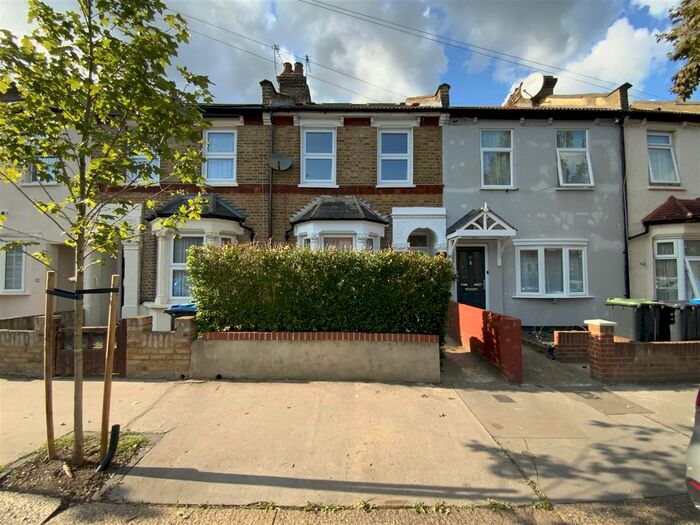 4 Bedroom Terraced House To Rent In Sandown Road, London, SE25
