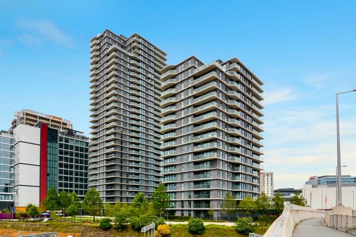 1 Bedroom Flat To Rent In Glasshouse Gardens, Stratford, London, E20