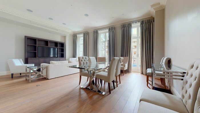 2 Bedroom Flat To Rent In Buckingham Gate, London, SW1E