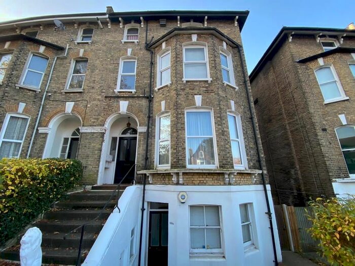 2 Bedroom Flat To Rent In Burnt Ash Hill, Lee, London, SE12