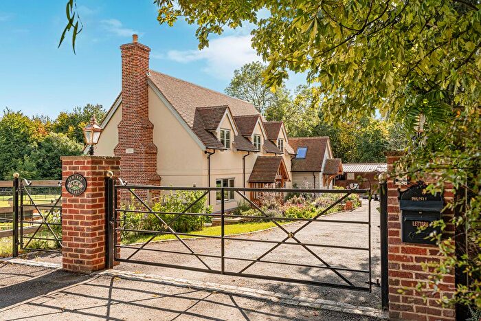 4 Bedroom Detached House For Sale In Elmtree Warren, Gaddesden Row, Hemel Hempstead, HP2