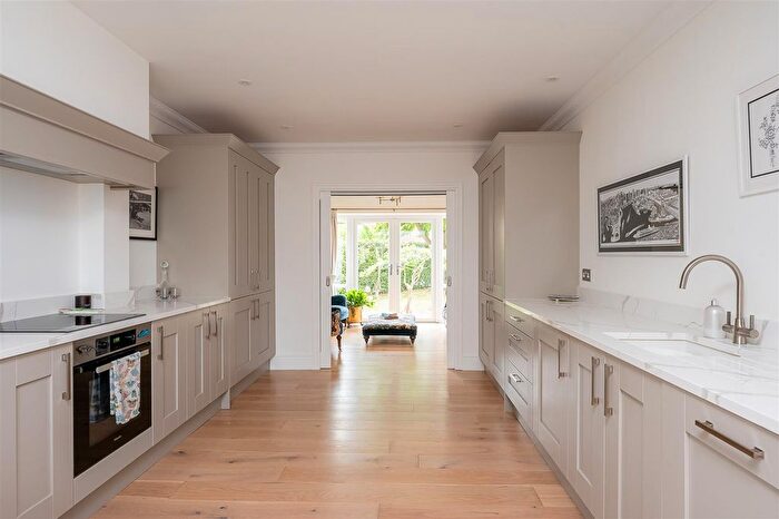 3 Bedroom Link Detached House For Sale In Roecliffe Court, Hessay, York, YO26