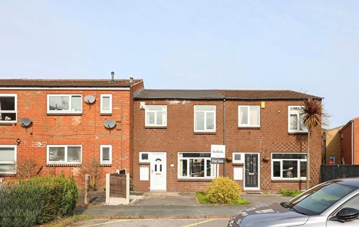 3 Bedroom Terraced House For Sale In May Tree Lane, Waterthorpe, S20