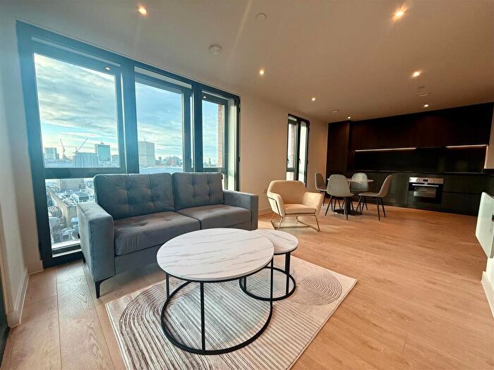 2 Bedroom Apartment To Rent In Dutton Street, Manchester, M3