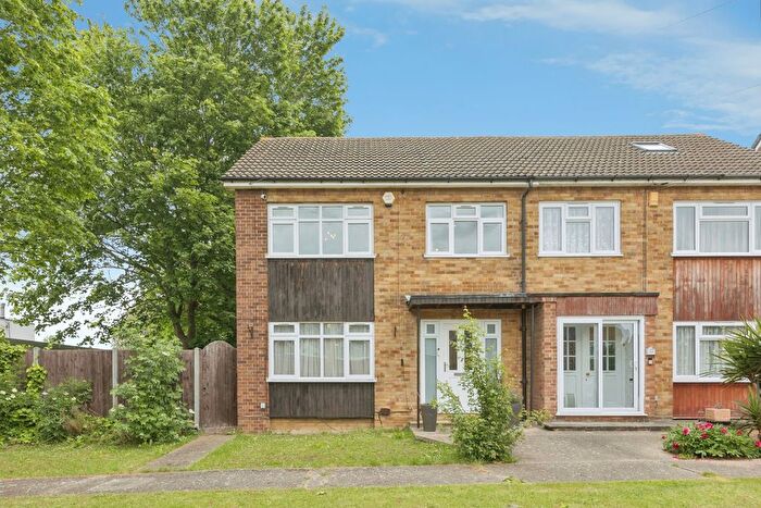 3 Bedroom Semi-Detached House For Sale In Cerne Road, Gravesend, Kent, DA12